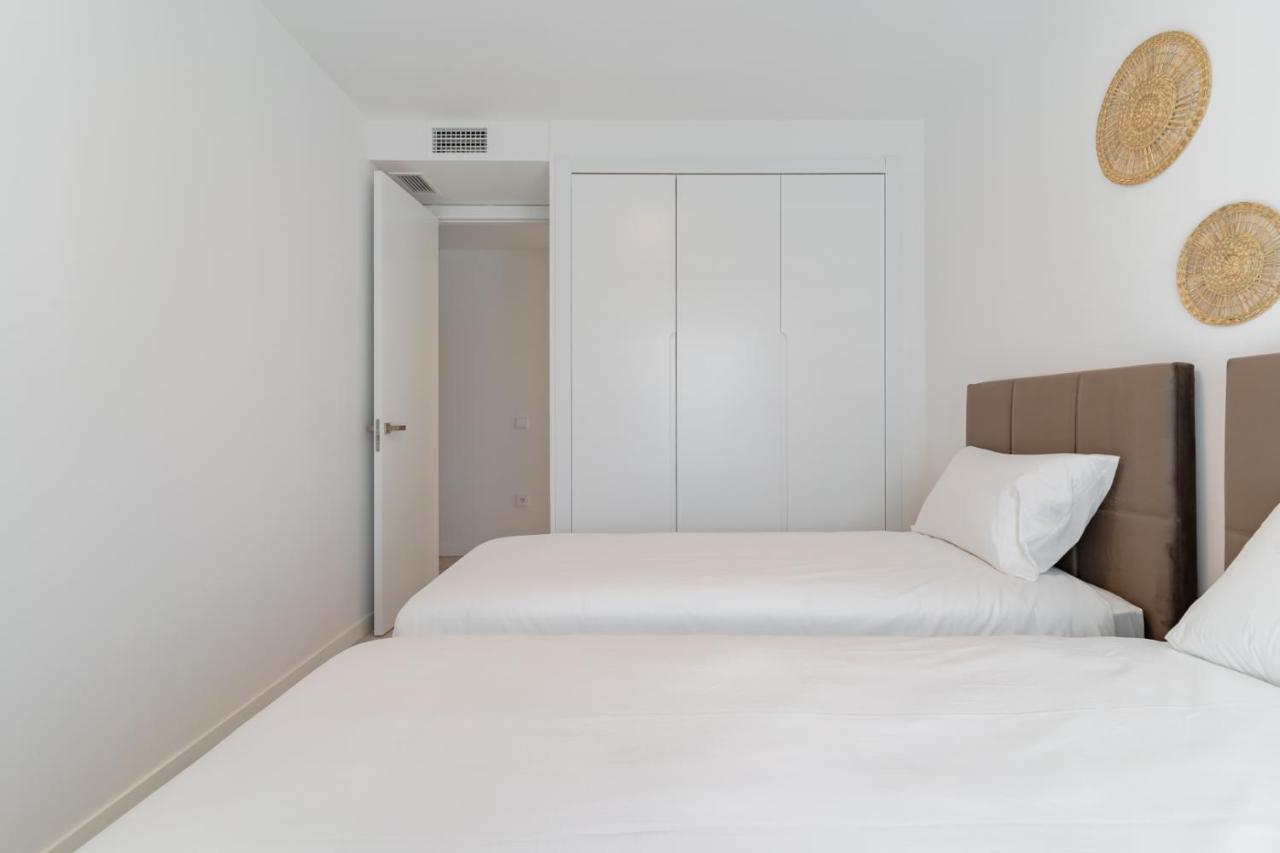 Cosy And Centrally Located Apartment In Estepona Extérieur photo