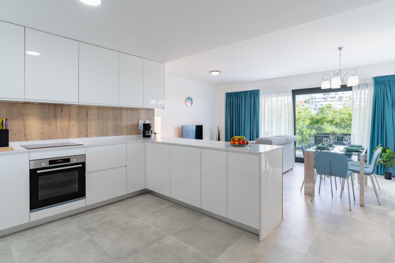 Cosy And Centrally Located Apartment In Estepona Extérieur photo